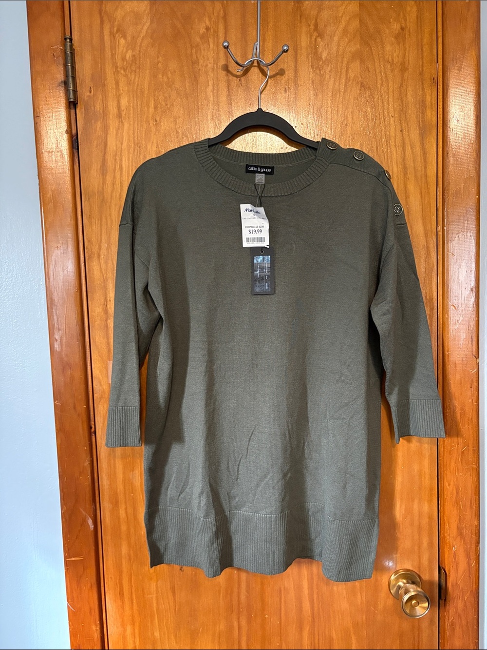 NWT Cable & Gauge Olive Green Shoulder-Button Crew Sweater - Size M